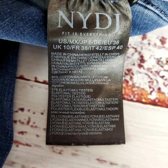 NYDJ Curves 360 Jeans Fit is Everything Denim in Heavenly Size 6 - Picture 7 of 13